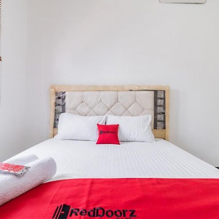 Reddoorz Near Terminal Bubulak Bogor Hotel Ngoại thất bức ảnh