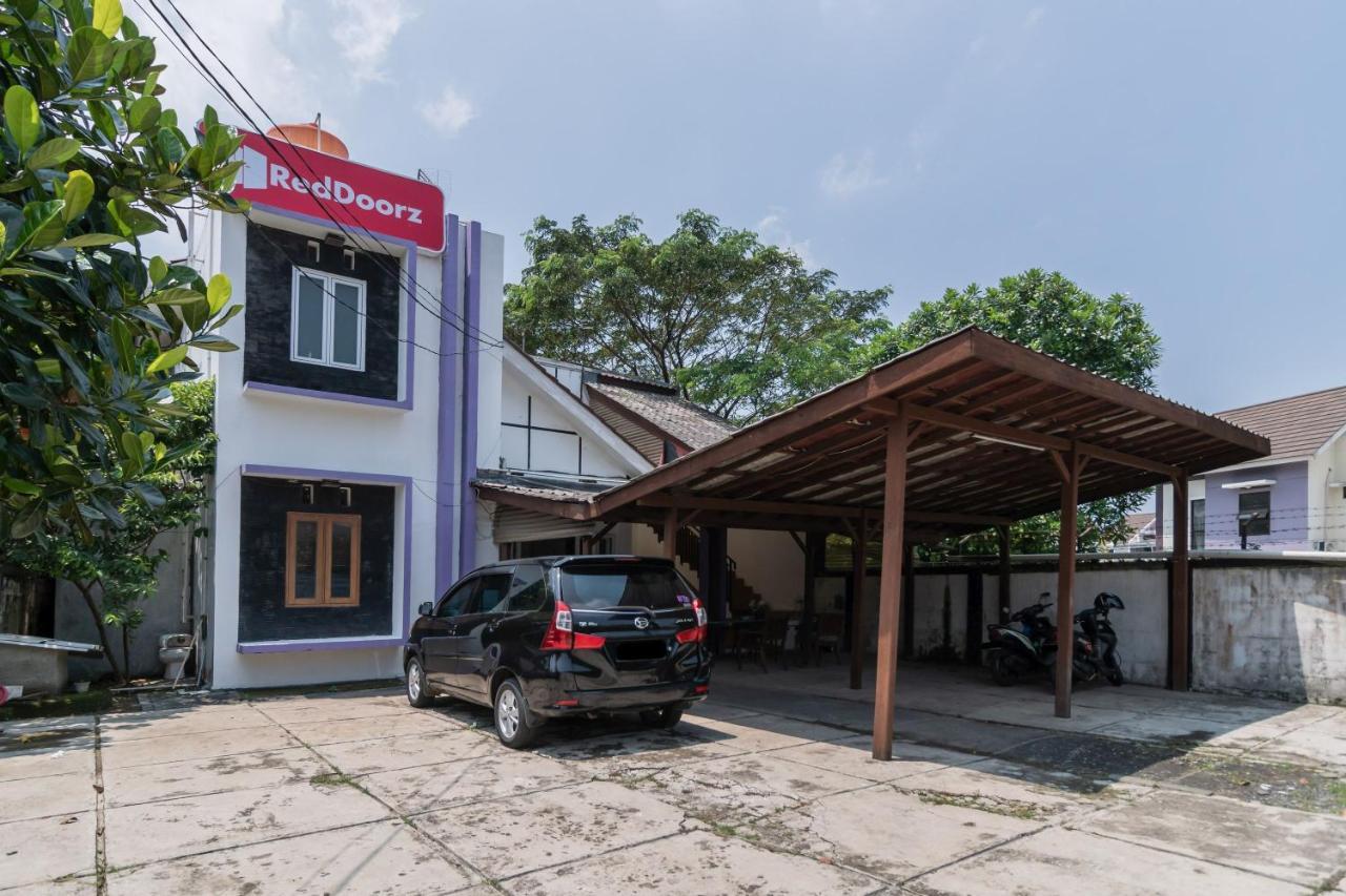 Reddoorz Near Terminal Bubulak Bogor Hotel Ngoại thất bức ảnh